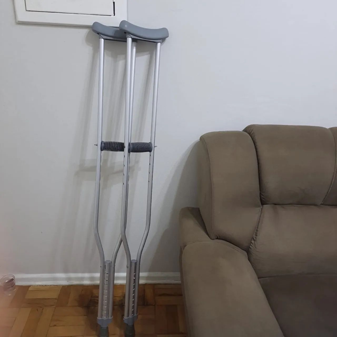 PAR DE MULETAS NOVAS!  - Foto 2