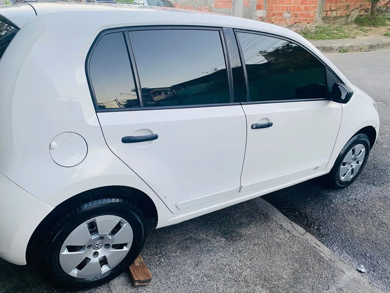 Volkswagen Up! 1.0 TOTAL FLEX 12V 5P 2015