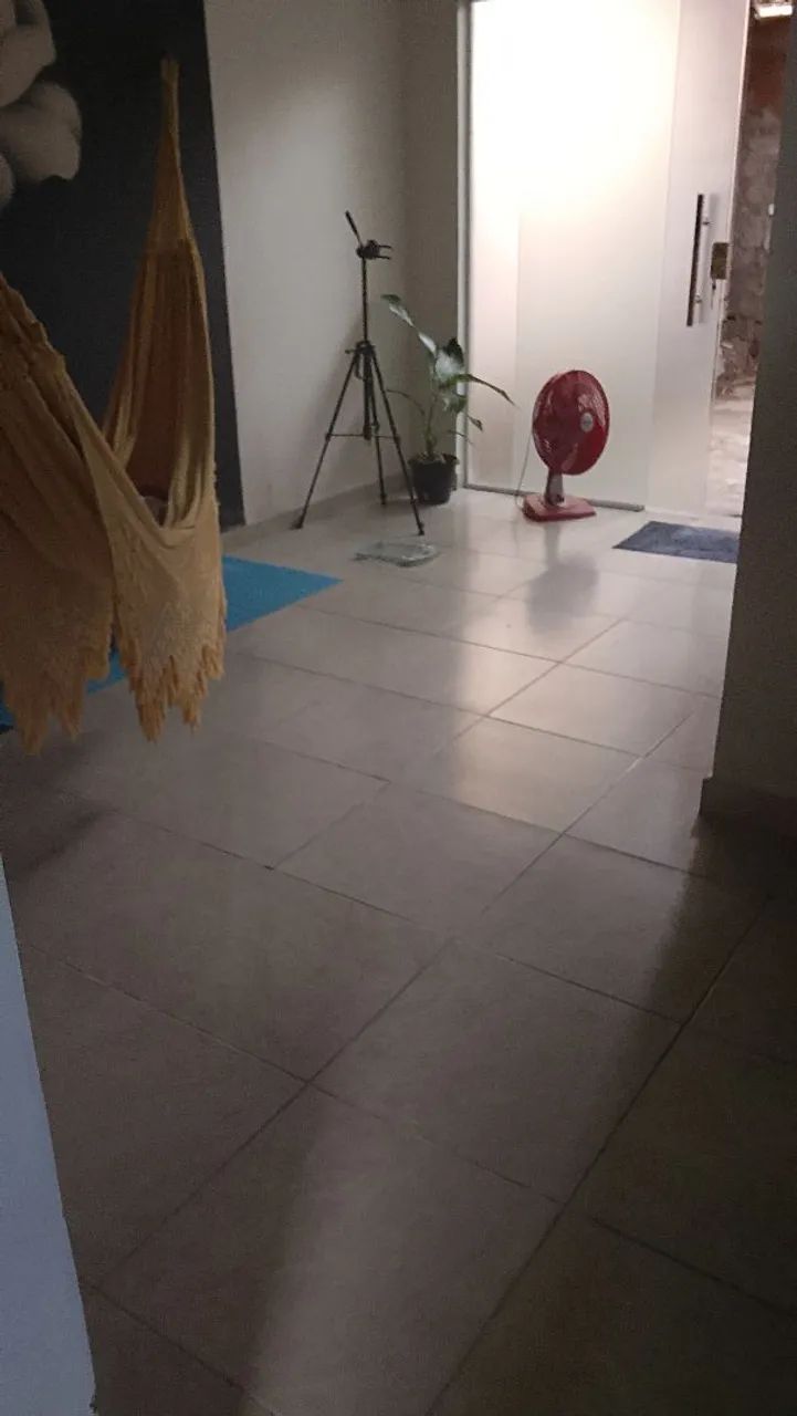 Alugo casa 