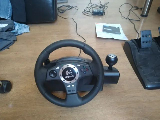 VOLANTE LOGITECH - Foto 2