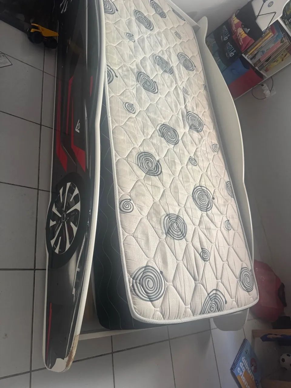 Cama infantil com colchão  - Foto 4