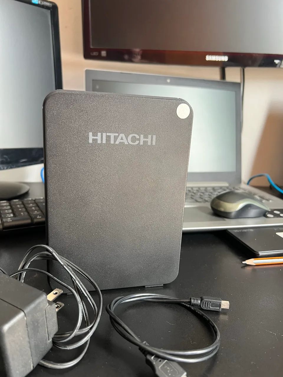 Hd externo 3 TB Hitachi 3,5 com fonte
