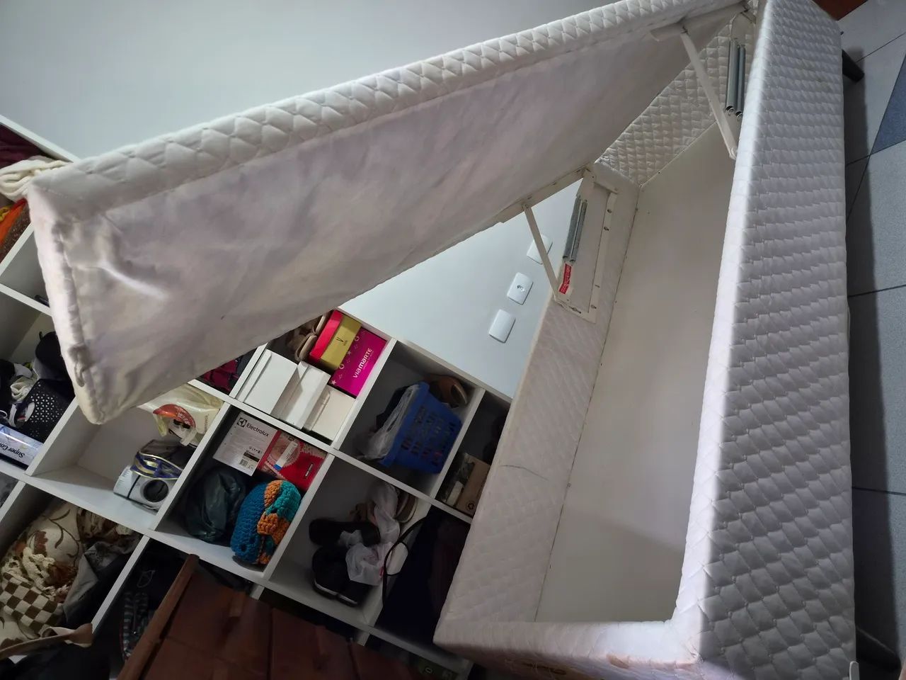 Cama box baú solteiro usada