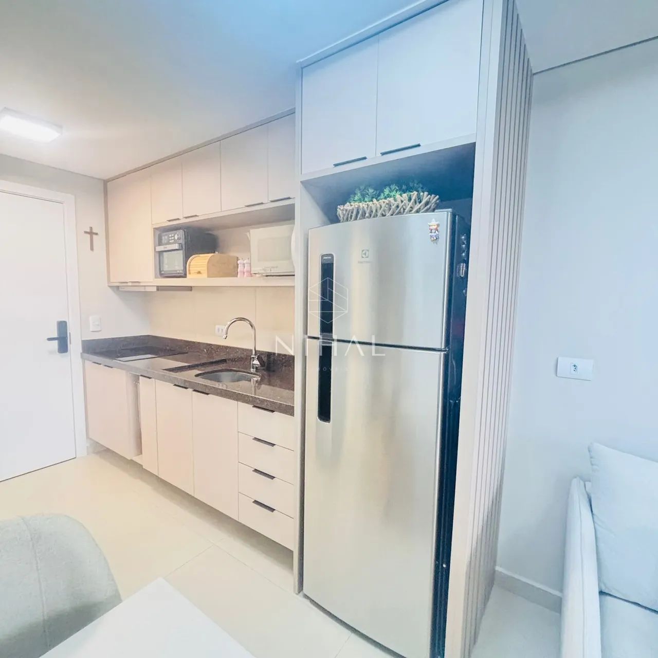 Apartamento Mobiliado no Edifício Mont Tannat, Próximo à FAE e Santa Casa - Foto 2