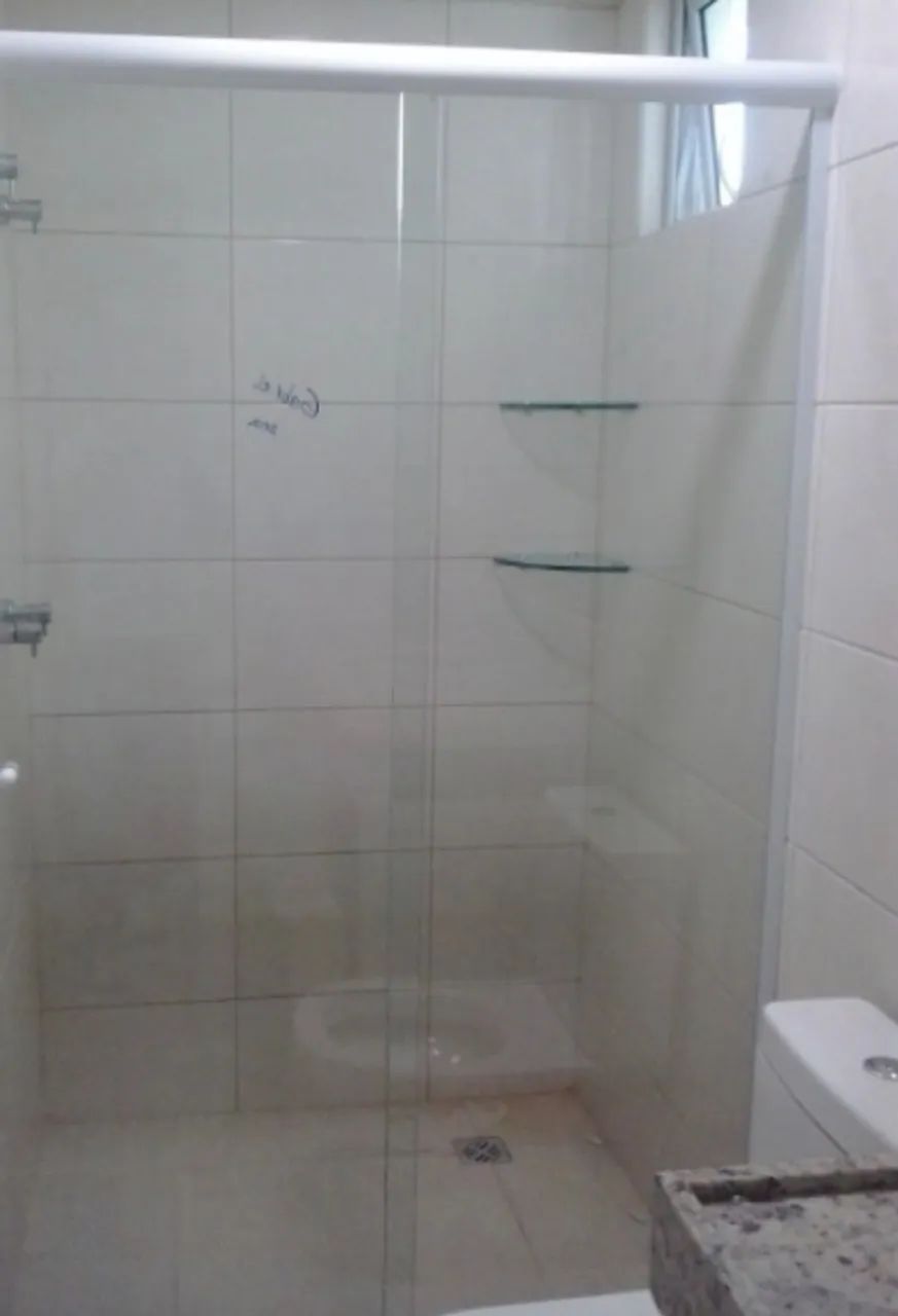 2 box de banheiro 