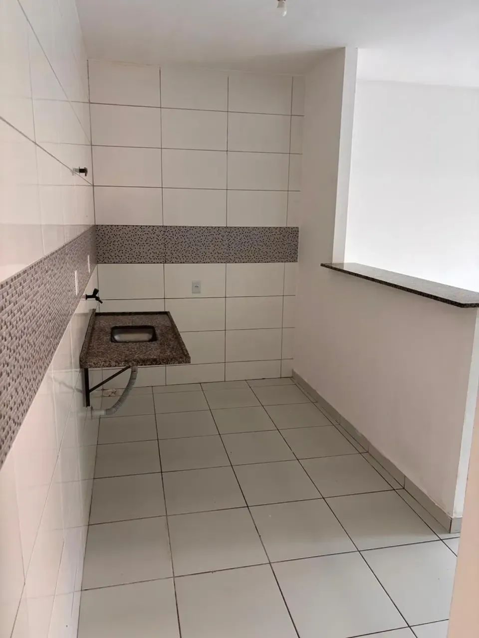 CASA COM 2 QUARTOS EM MAIO - ACEITO ENTRADA - Foto 4