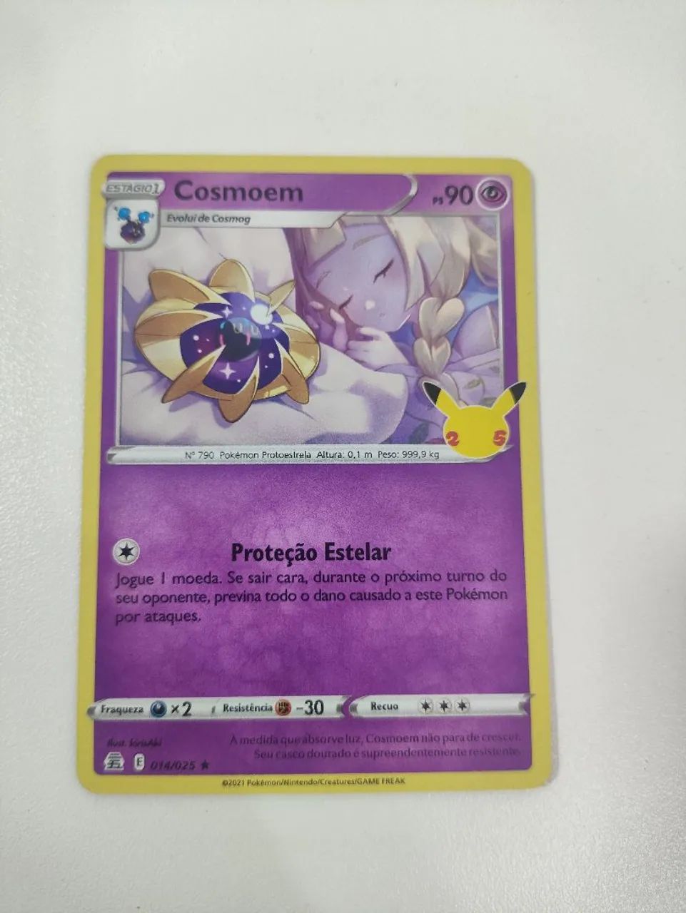 Lote de 10 Cartas pokémon 25 anos - Foto 5