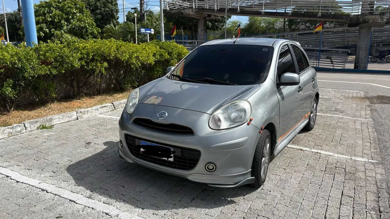 Nissan March MARCH SR 1.6 16V Flex Fuel 5p 2013