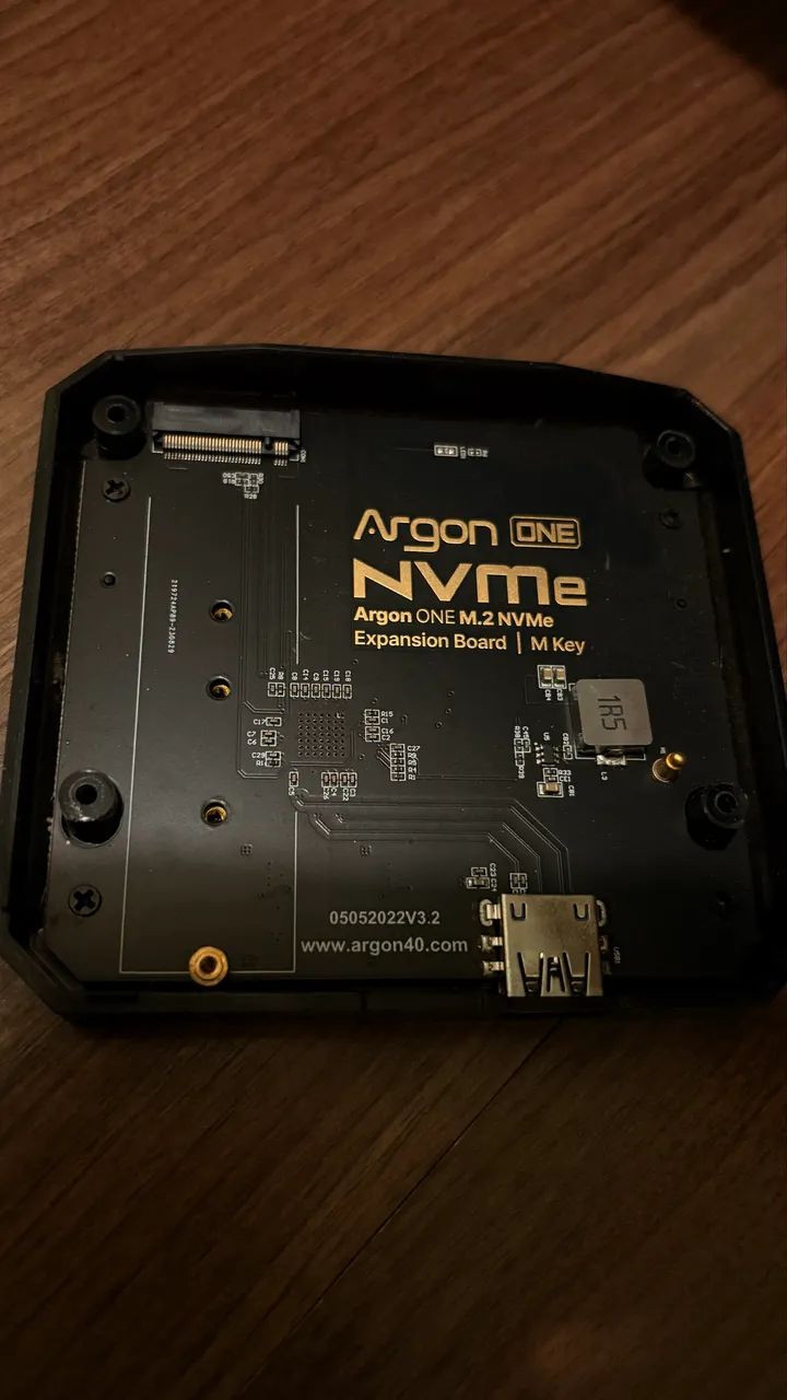 Raspberry pi 4 8gb + case argon com cooler e entrada para nvme m.2 - Foto 4