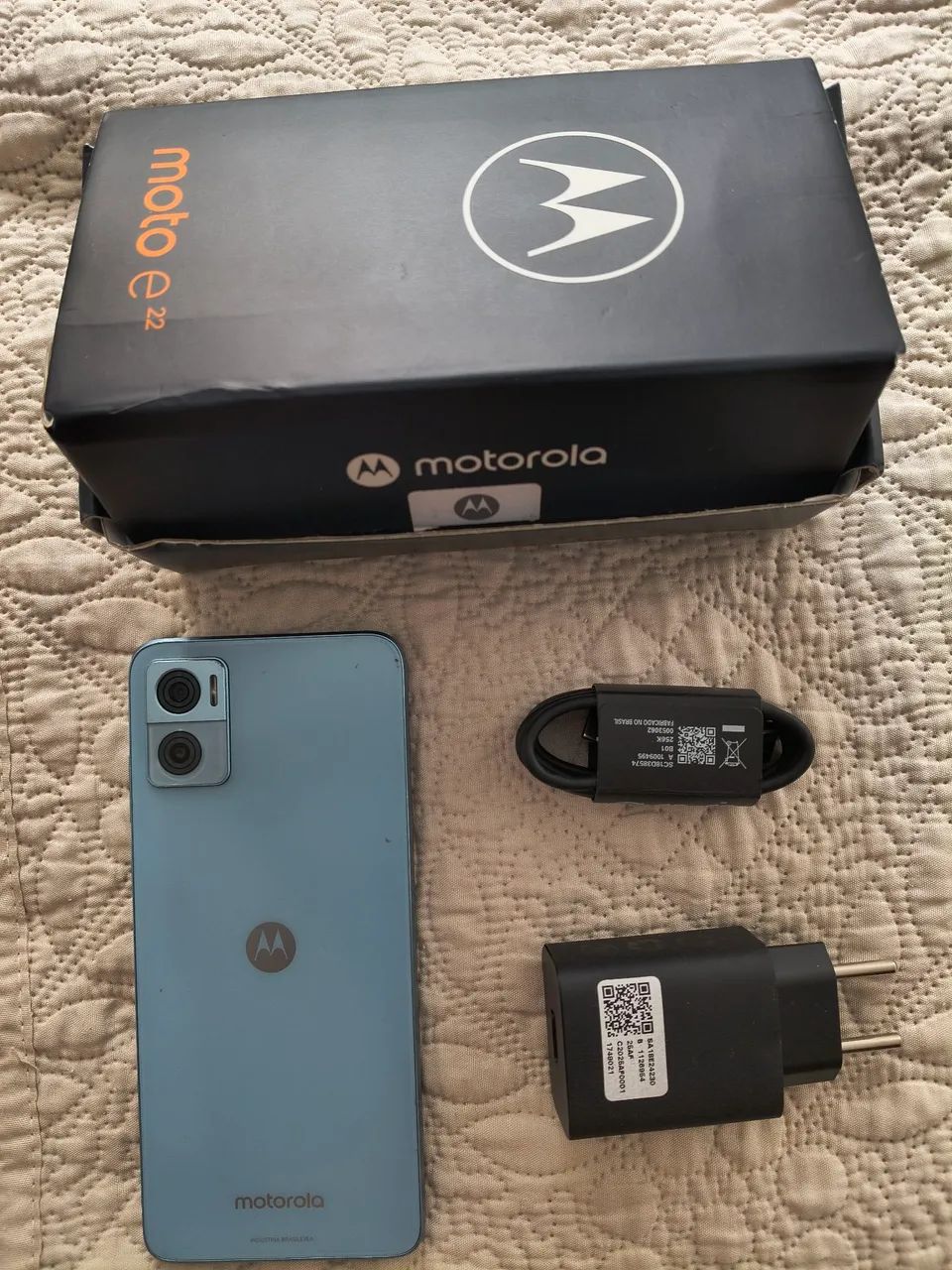 Celular motorola E22 / usado - Foto 4