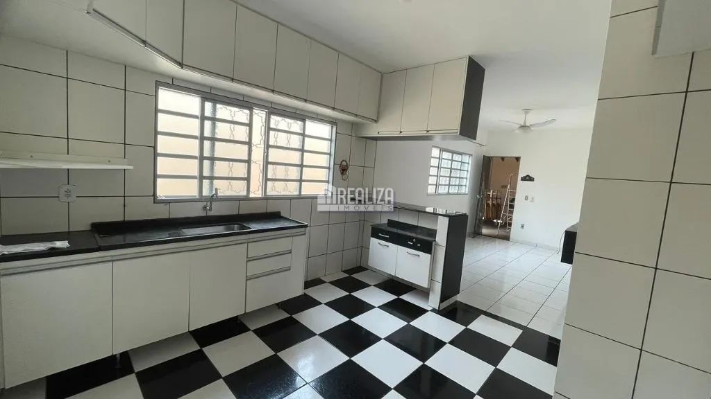 Casa à Venda no Bairro Oneida Mendes - Uberaba - Foto 3
