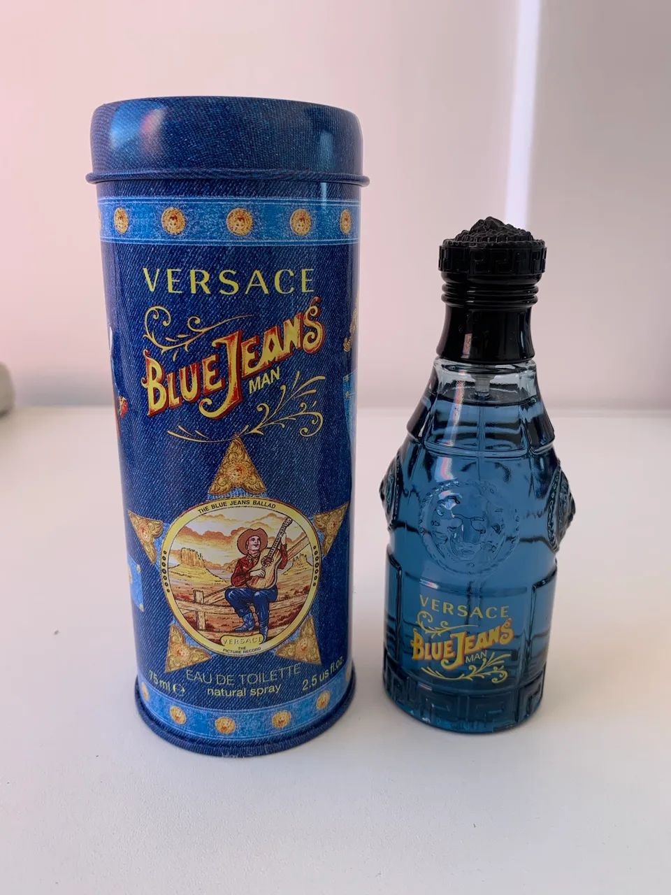 Perfume masculino Blue Jeans, da Versace