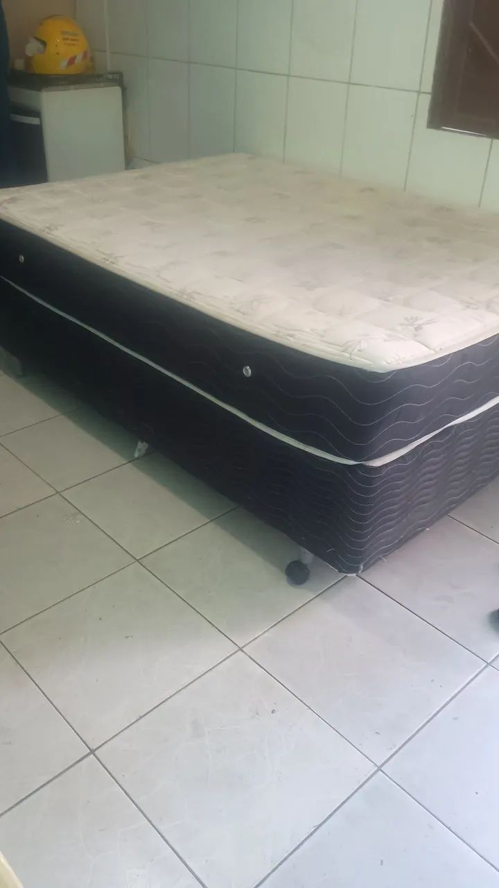 Cama de casal - colchão e vase - Foto 2