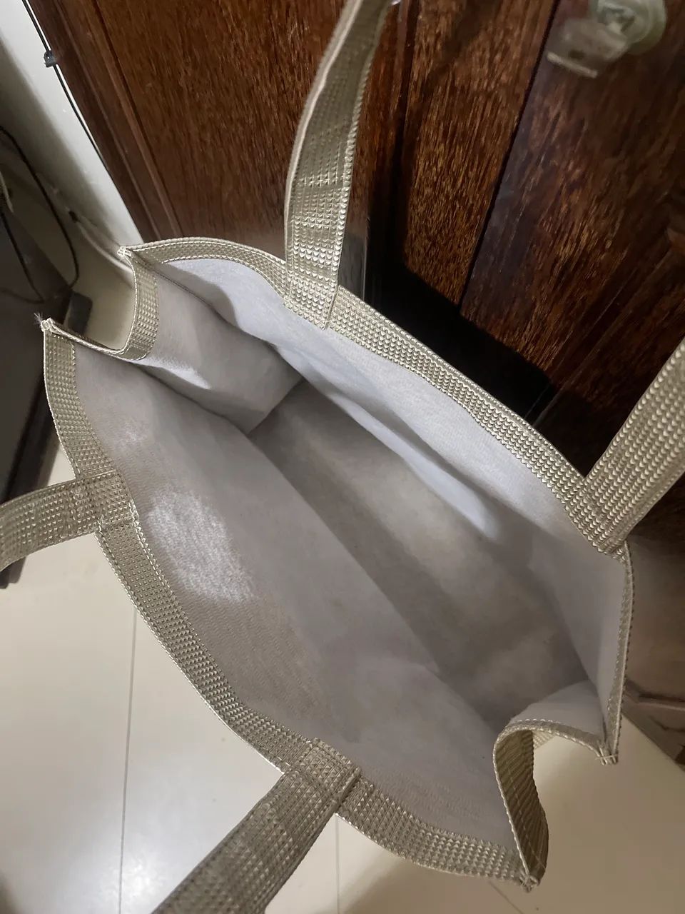 Bolsa ONE UP dourada  - Foto 3