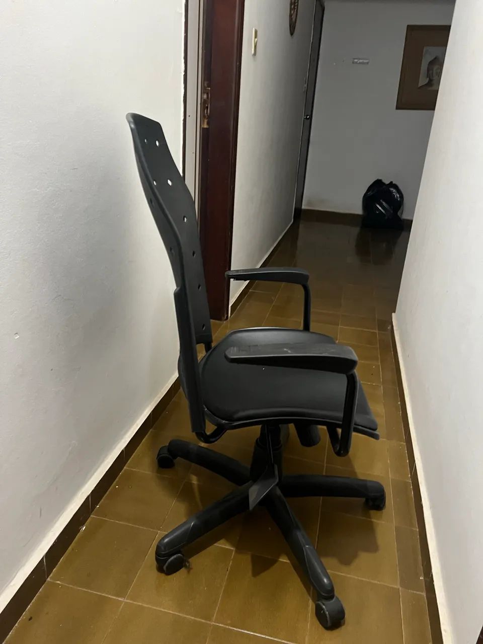 Cadeira Escritorio ergométrica  - Foto 3