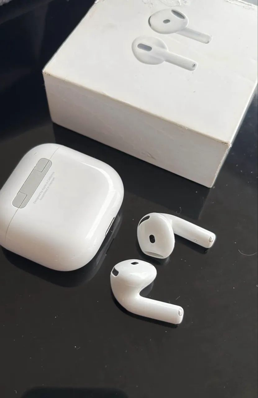 AirPods 4