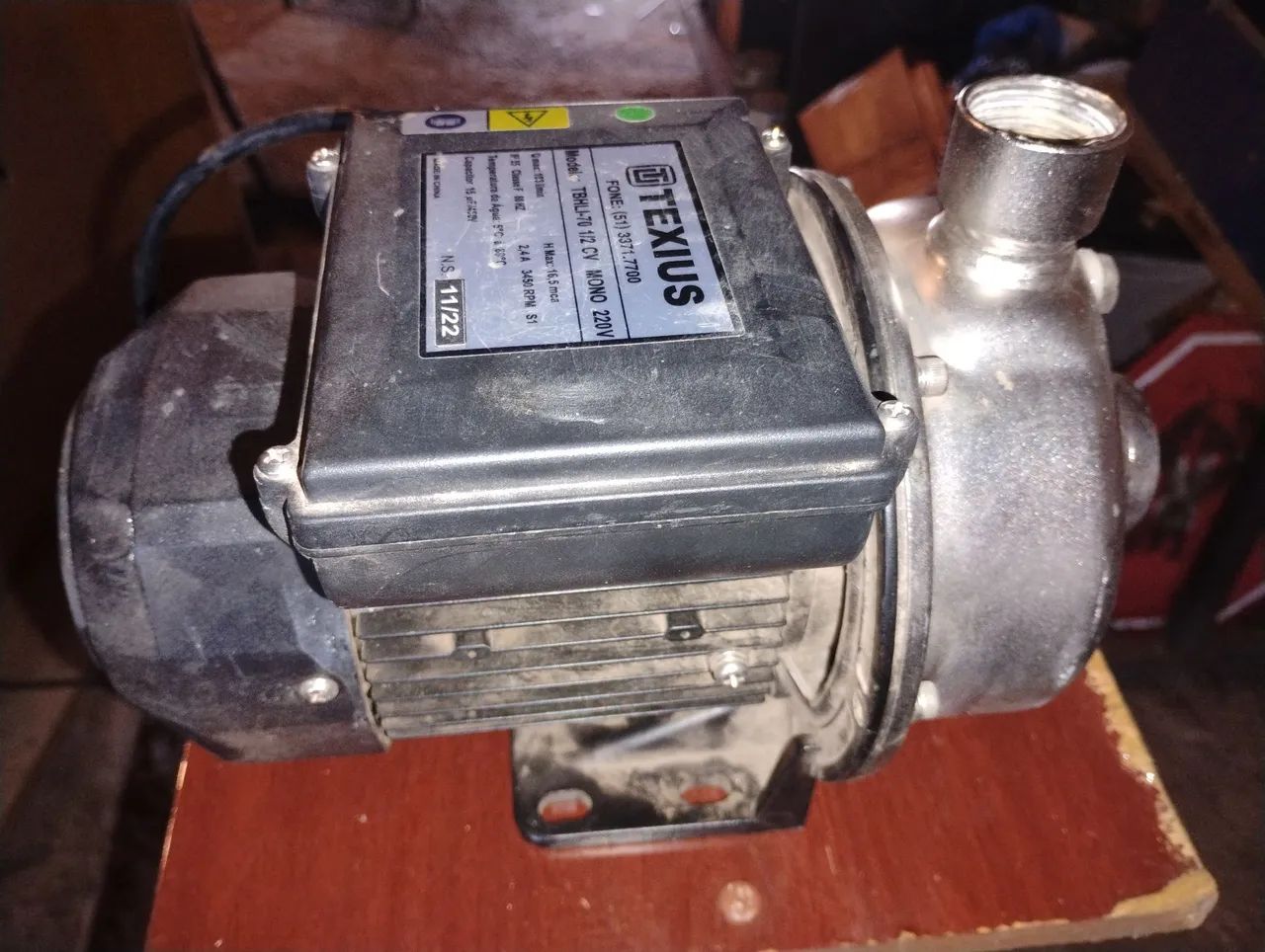 Bomba d'água NOVA. Tampo de Inox 1,2 cv - Foto 3