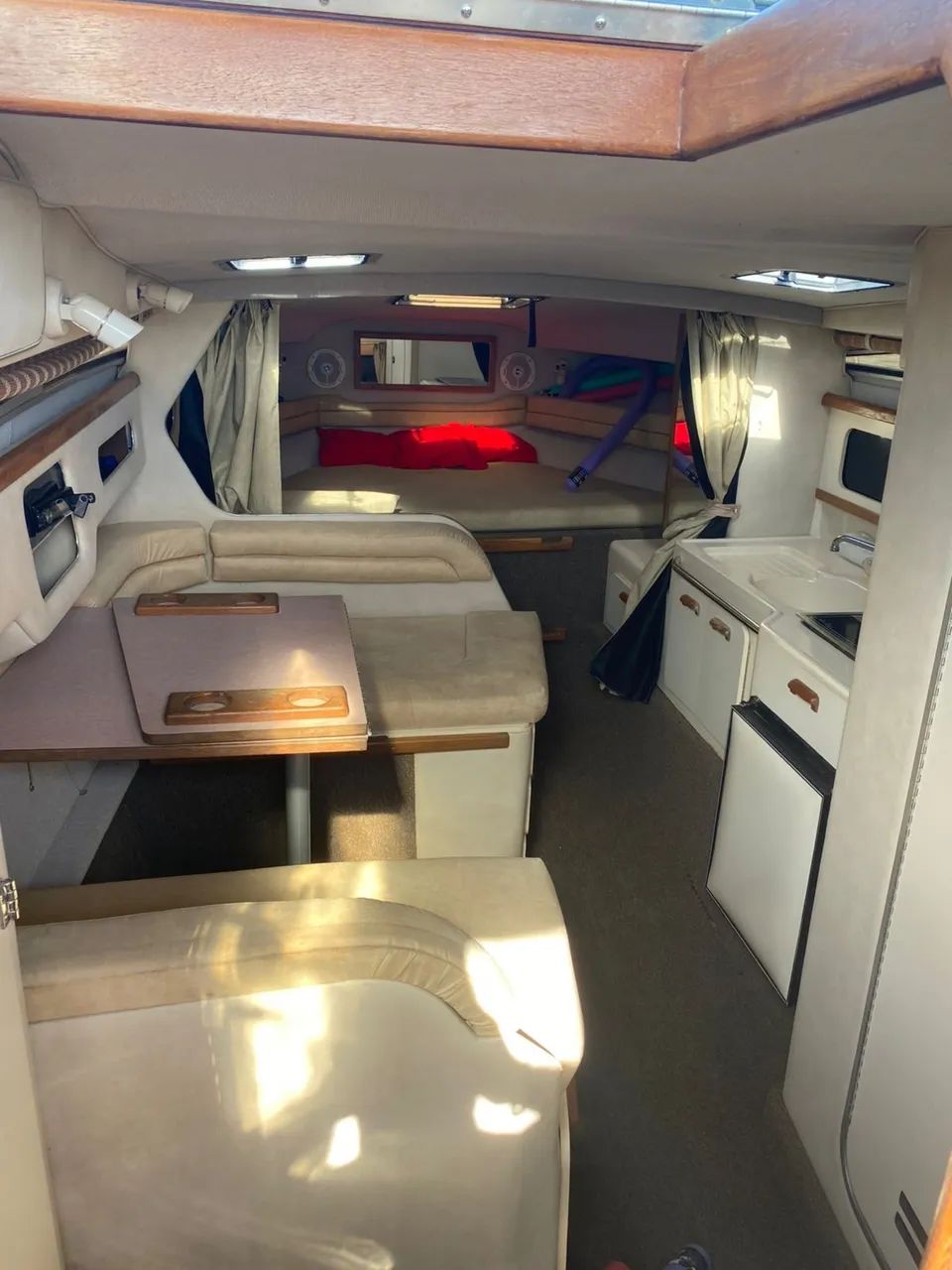 Sea Ray 30 pés - Conforto, Potência e Pronta para Navegar - Foto 6