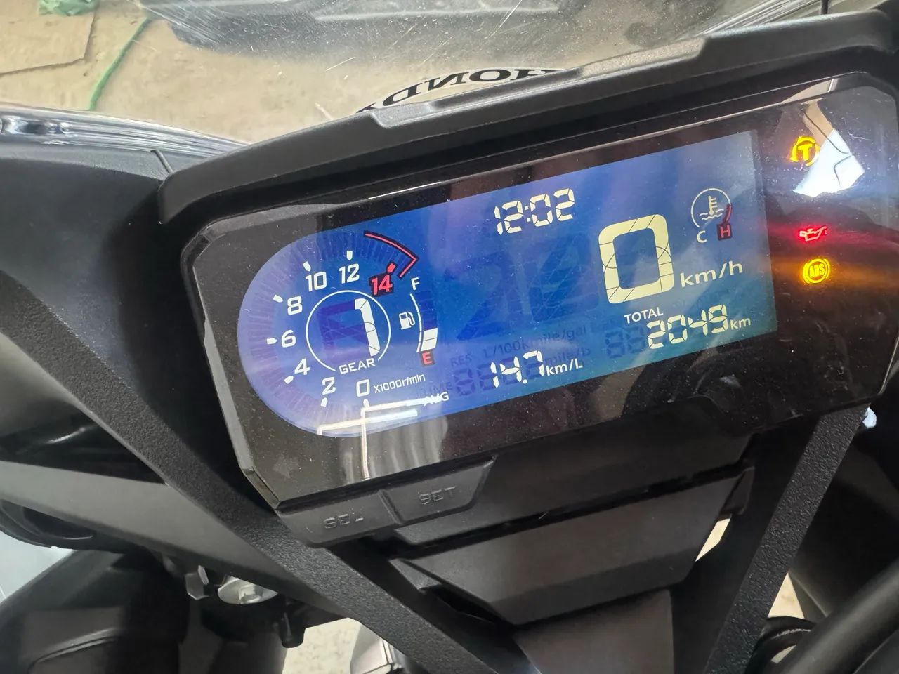 Cbr 650r IMPECÁVEL 2mil km - Foto 5