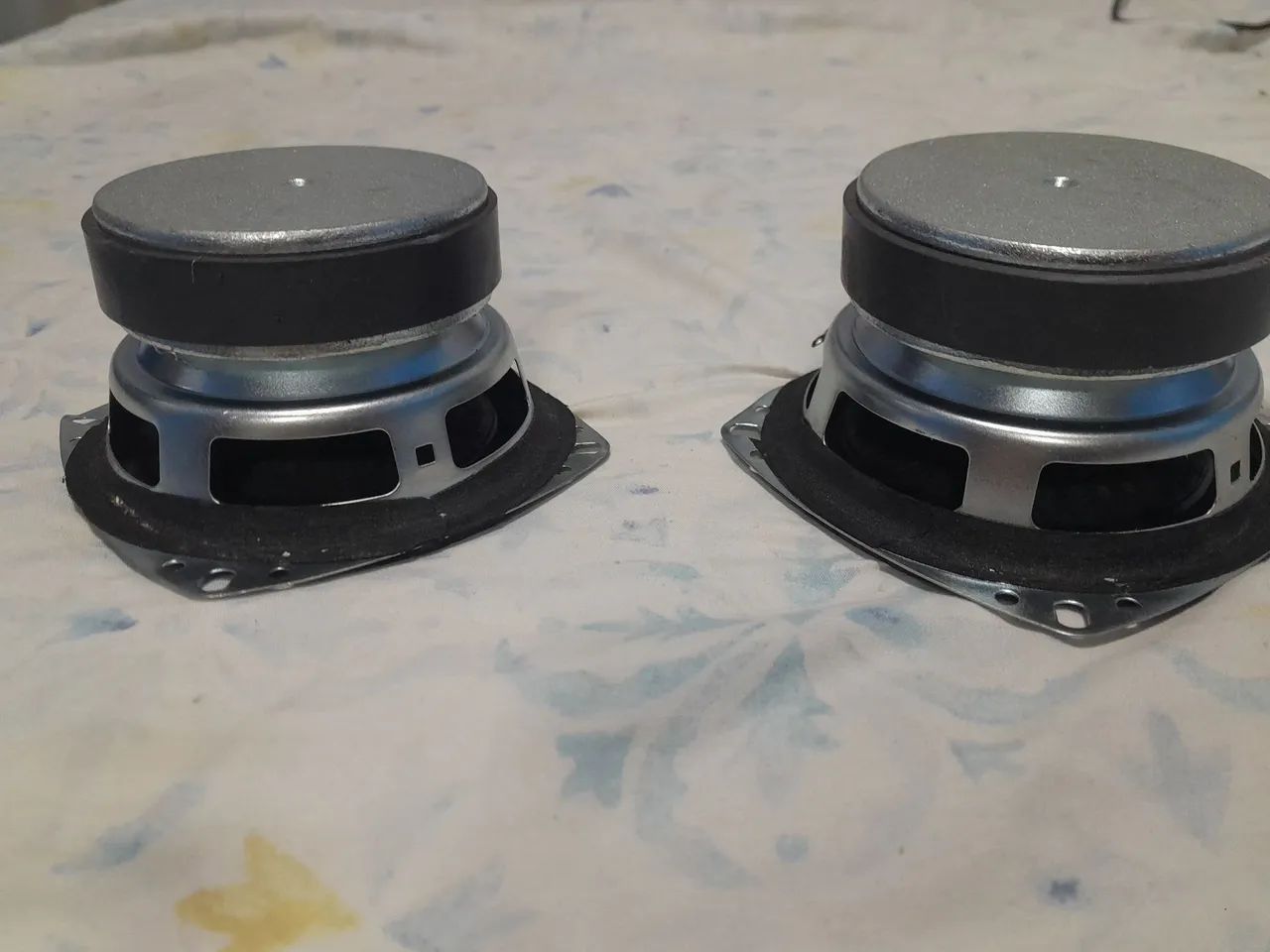 Alto-falantes subwoofer 4 polegadas  - Foto 2