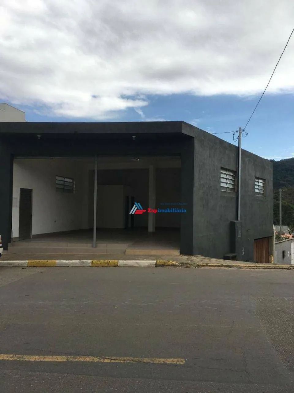 Salão para locação com 110m², Vargem - SP