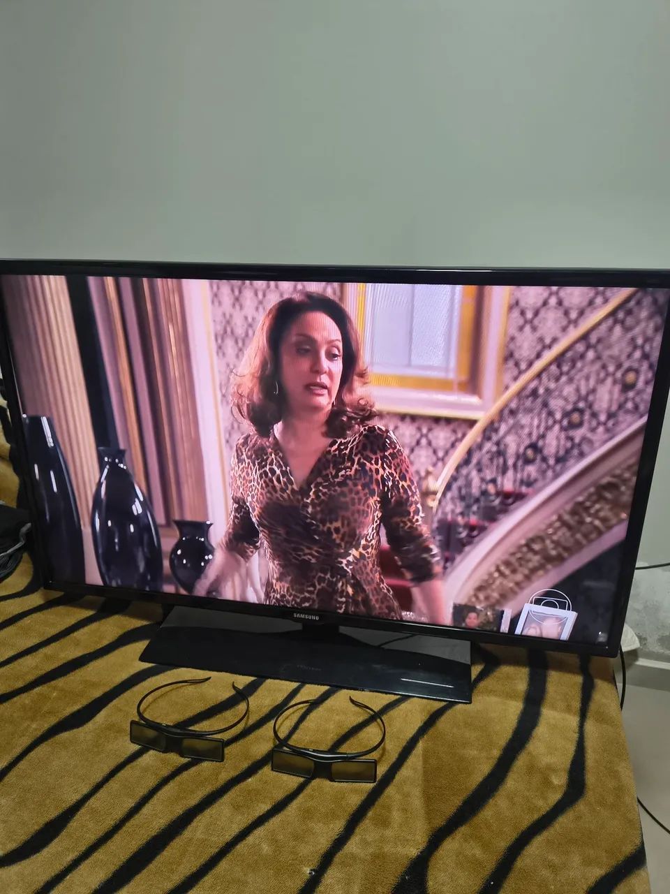 Tv Samsung 3D "40 polegadas" - Foto 2