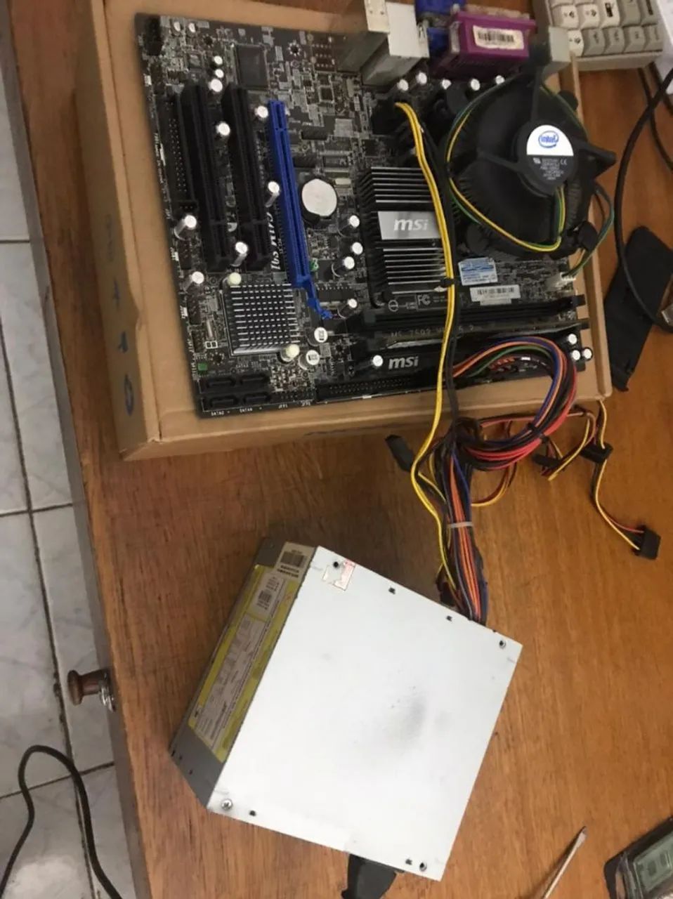 Kit Placa-mãe  + cpu  + ram + fonte ( dando vídeo ) - Foto 2
