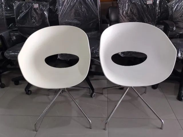 Cadeira Cavaletti - Modelo fixo da linha Go.