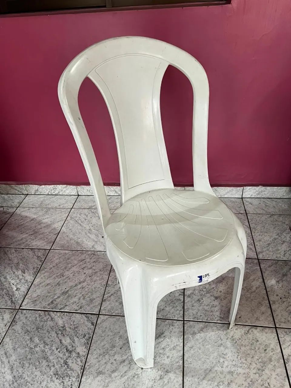Cadeira de Plastico - Foto 2