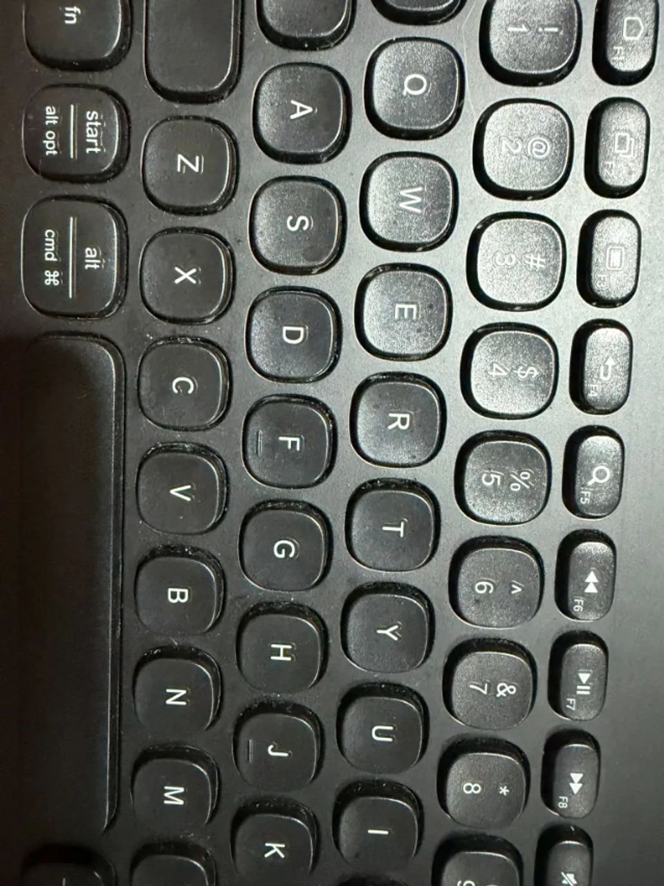 Teclado sem fio Logitech K480 c/Suporte Integrado para Smartphone e Tablet, Bluetooth  - Foto 4