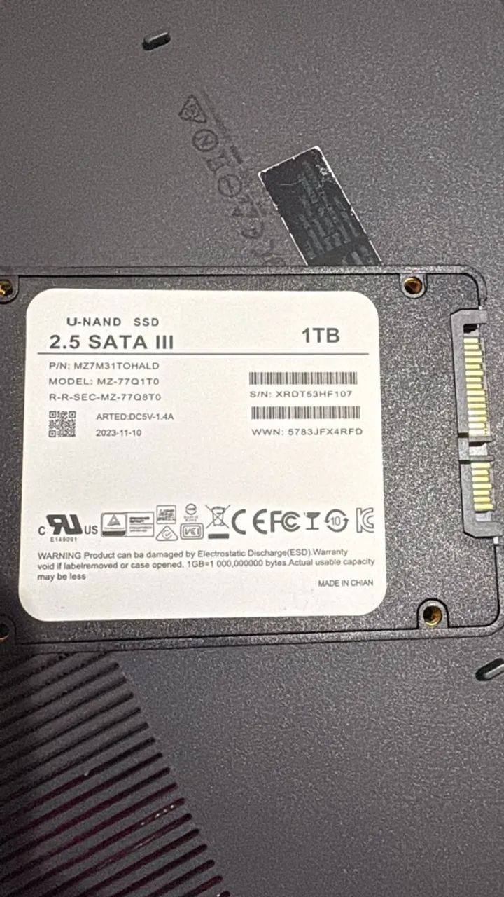Notebook Dell Latitude 3410 i7 10ª Geração 16GB SSD+HD 1,16TB