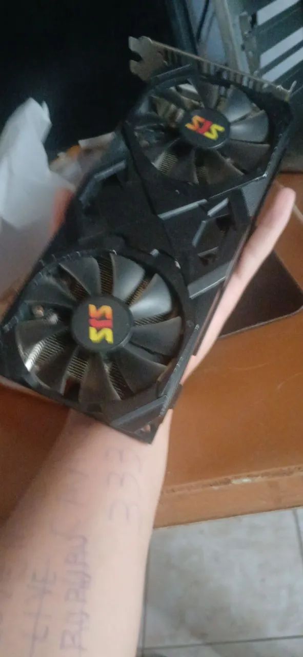 Rx 580 com defeito 