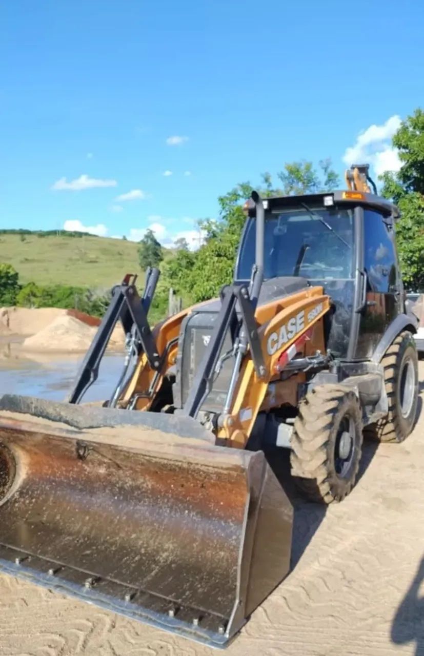 Retroescavadeira case 580n 2017. - Foto 4