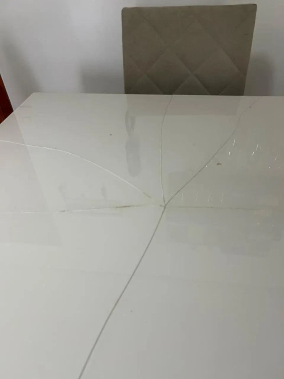 SOFA +MESA COM 4 CADEIRAS  - Foto 5