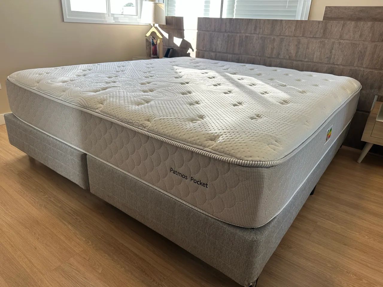 Cama box king size seminova Sonosul
