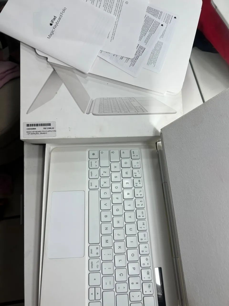 Magic Keyboard Folio para iPad (10.ª Geração) - Apple - Original com Caixa - Foto 5