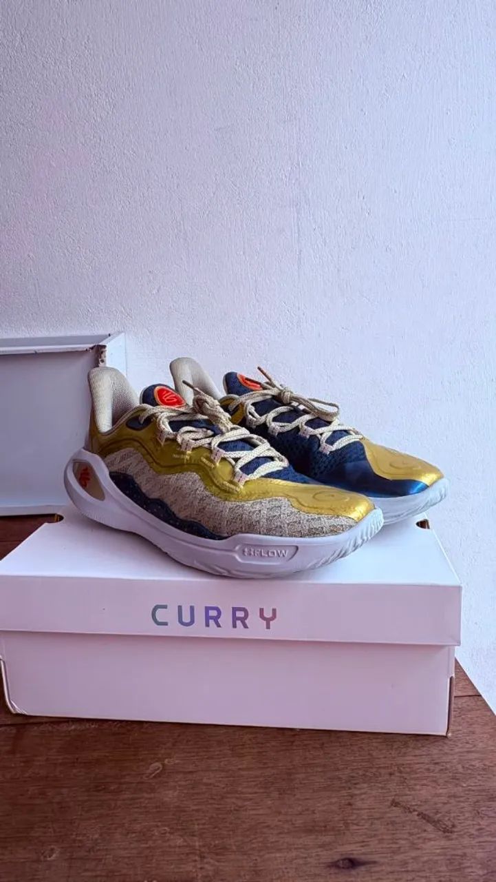 UNDER ARMOUR CURRY 11 