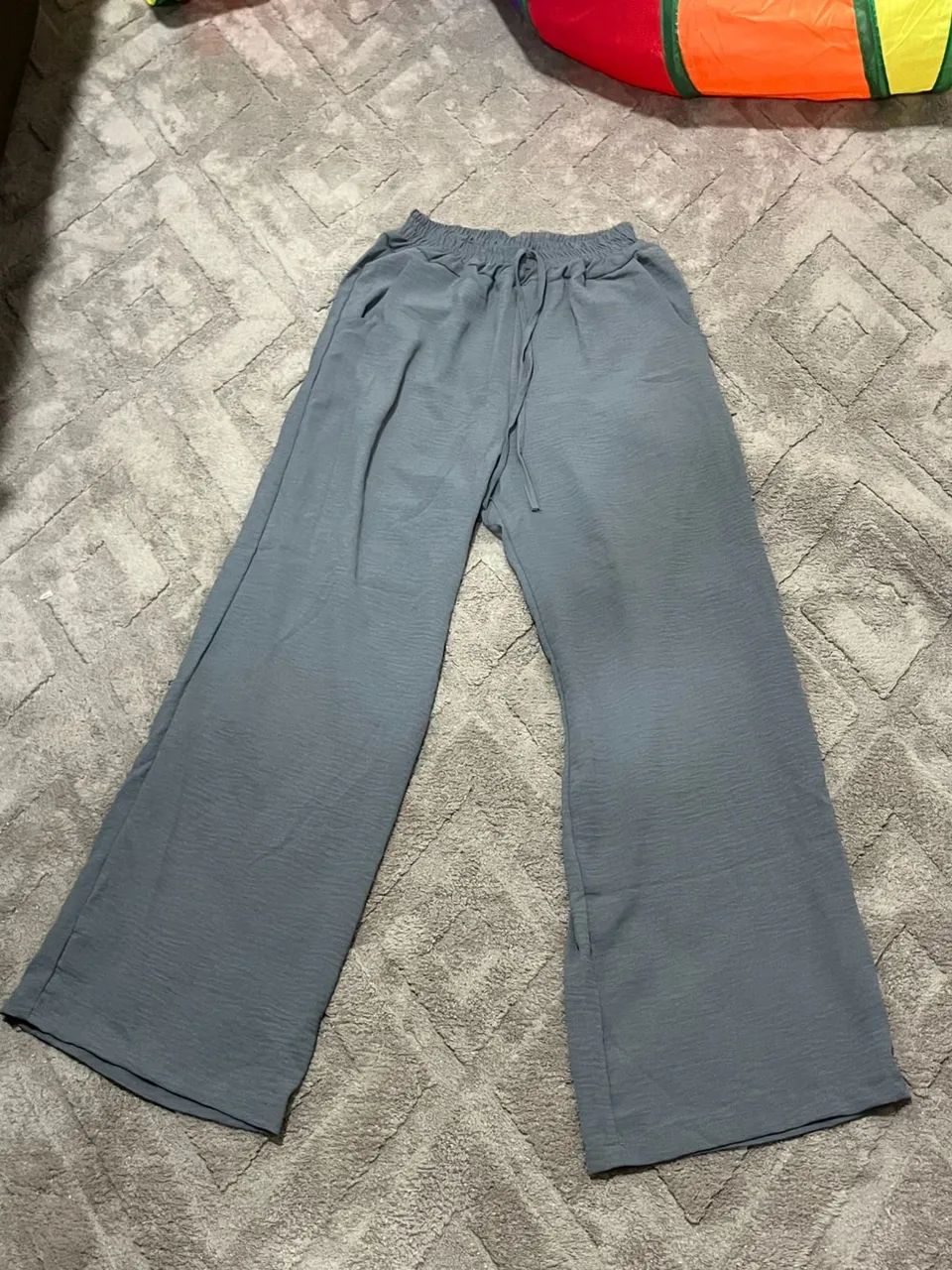 Vendo calça social cinza  - Foto 2