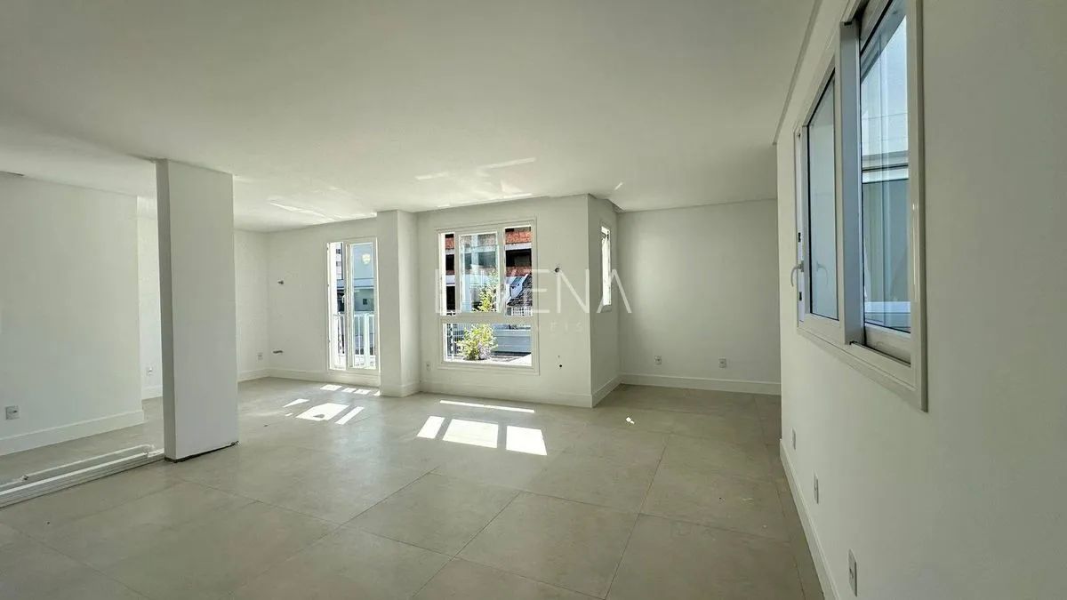 SALA COMERCIAL NO CENTRO DE ITAJAÍ PROXIMO A UNIMED