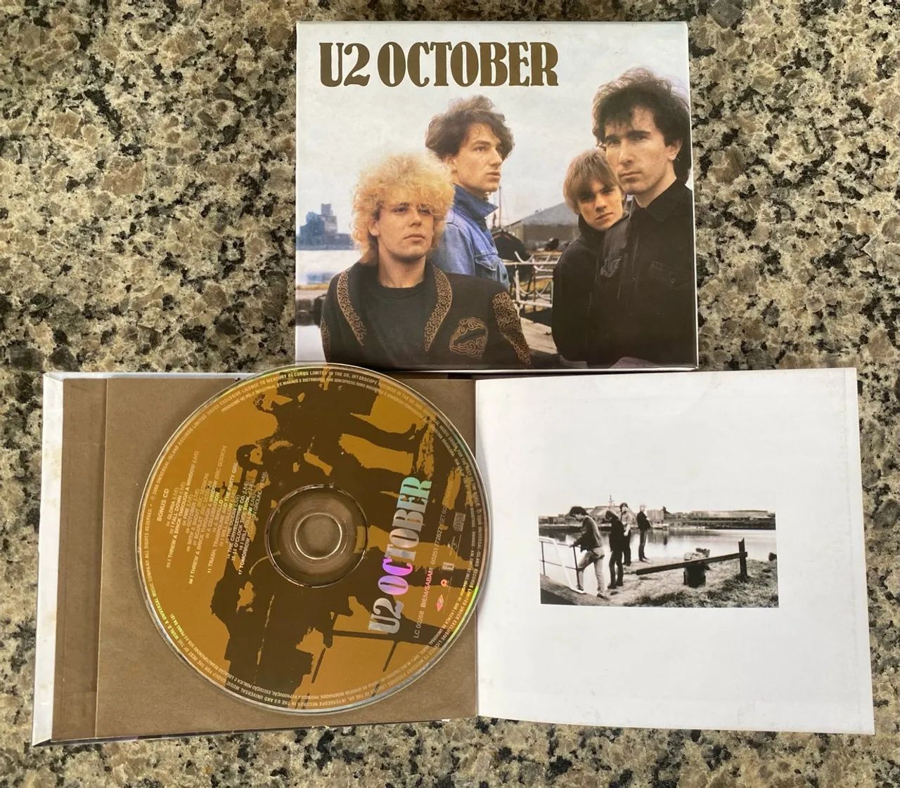 CD U2 OCTOBER SPECIAL EDITION - Foto 3