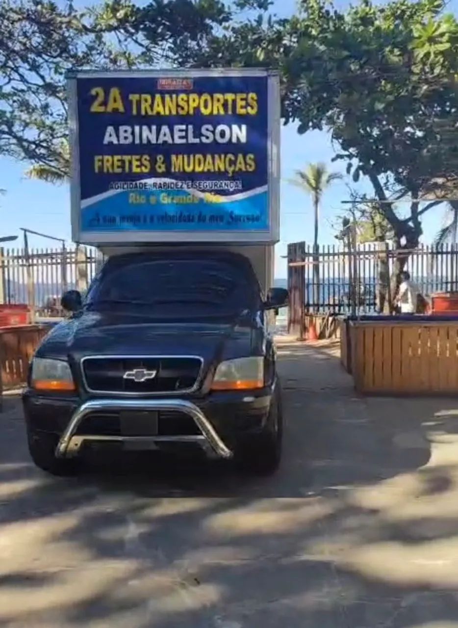Caminhão s10 com baú e avanço  - Foto 4