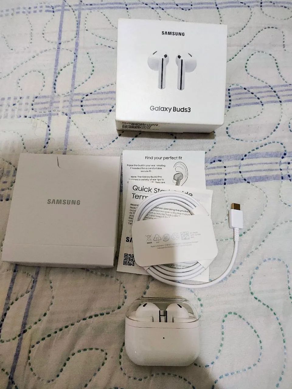 Galaxy Buds 3, perfeito estado, impecável.