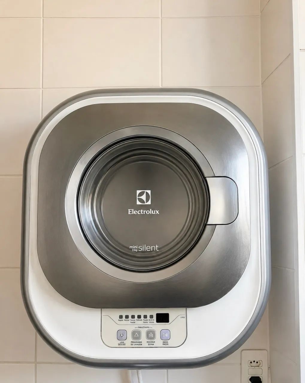 VENDO LAVADORA ELECTROLUX MINI SILENT 3KG