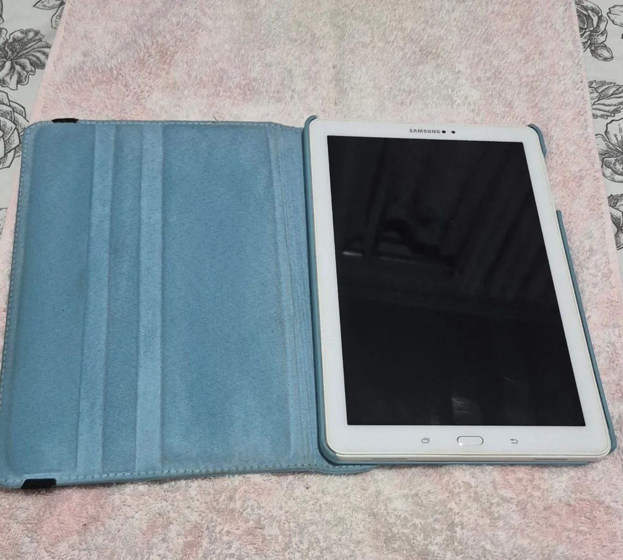 Tablet Samsung 10,1 Branco 16GB 3G 3GB RAM  - Foto 3