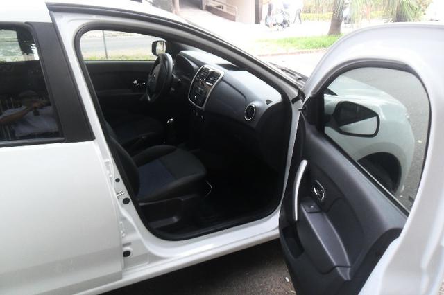 Renault Sandero - Foto 5