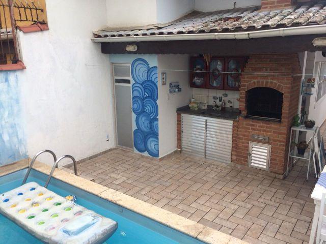 Casa com Piscina 100 mts da Praia Ref. 1074