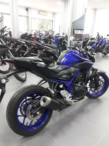 MT 03 Azul 2018 / linda moto , semi nova na Yamaha de Sapiranga, consulte! - Foto 2