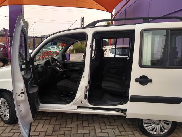 Doblo essence 1.8 7 lugares - Foto 4