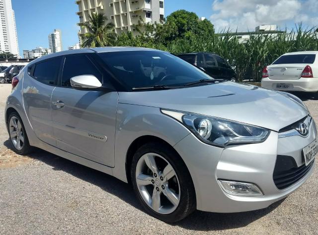 Veloster completo para venda
