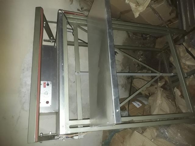 Maquina a pedal de vacuo